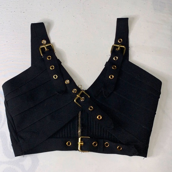 AKIRA Black & Gold Crop Top - Picture 1 of 2